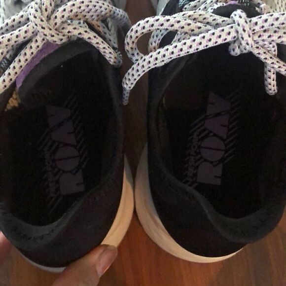 New Balance fresh foam road trail running sneakers violet black 7 - Picture 8 of 9